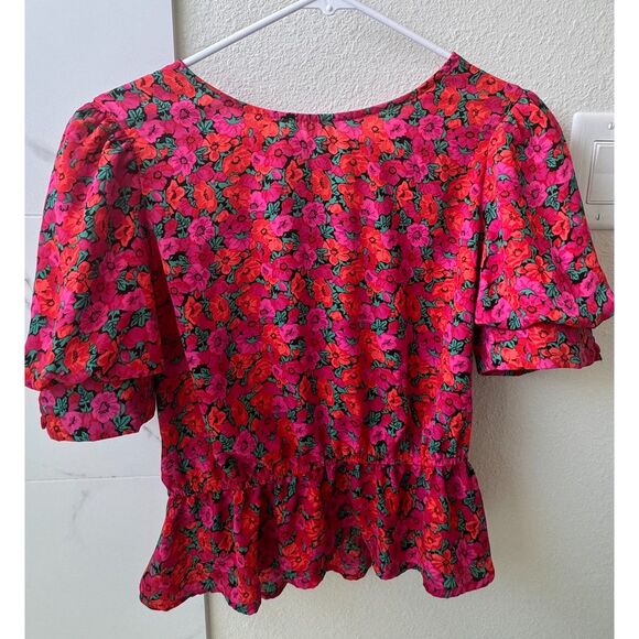 Francesca’s Mi Ami Miami Floral Open Back Puff Sleeve Peplum Blouse - Picture 2 of 7